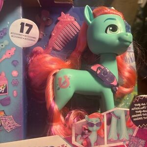 Hasbro My Little Pony Jazz hooves  Aqua and Coral Doll with Accessories